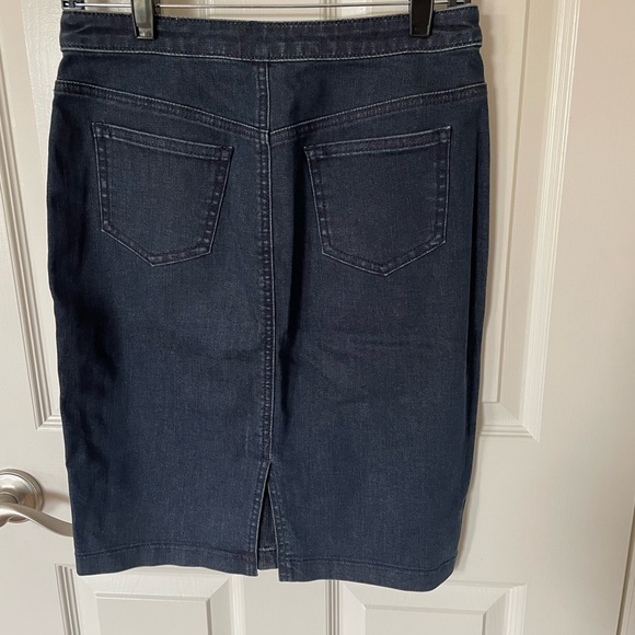 Club Monaco Denim Skirt, Size 4, leather pocket detail. - Picture 2 of 7